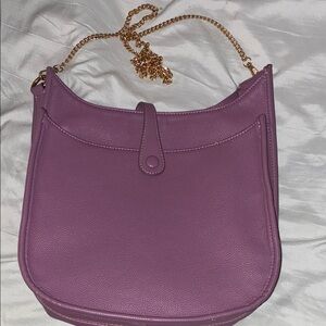 Elegant Purple Leather Shoulder Bag with Gold Chain Strap